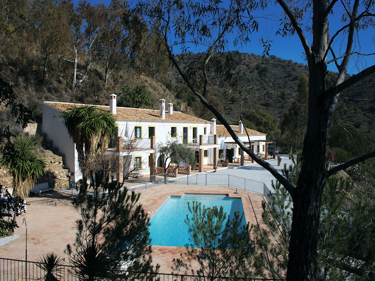 Villa for rent in Olias, Málaga